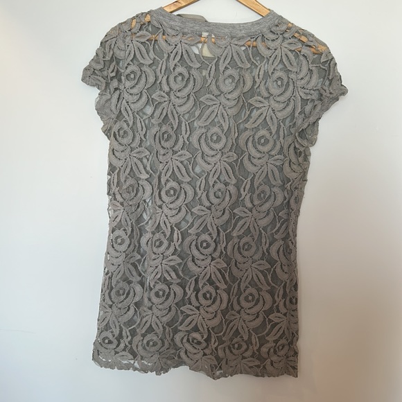 Paper Crane gray lace layering shirt from Anthropologie - Picture 4 of 4